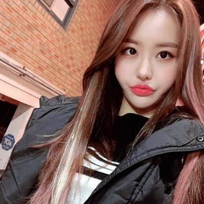 모델김소희님/ 18인치 / 투톤컬러&트윙클 / 스킬땋기 붙임머리 시술